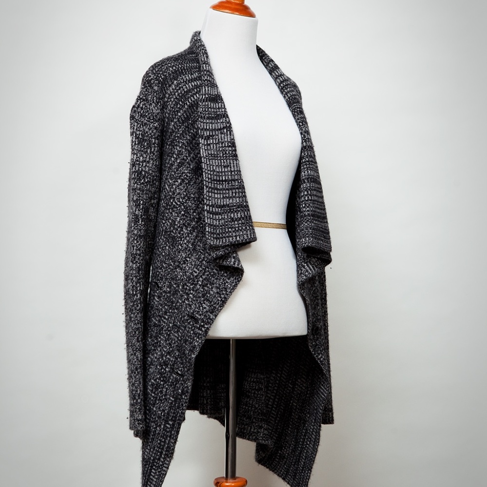 360 CASHMERE Cardigan - Picture 2 of 5